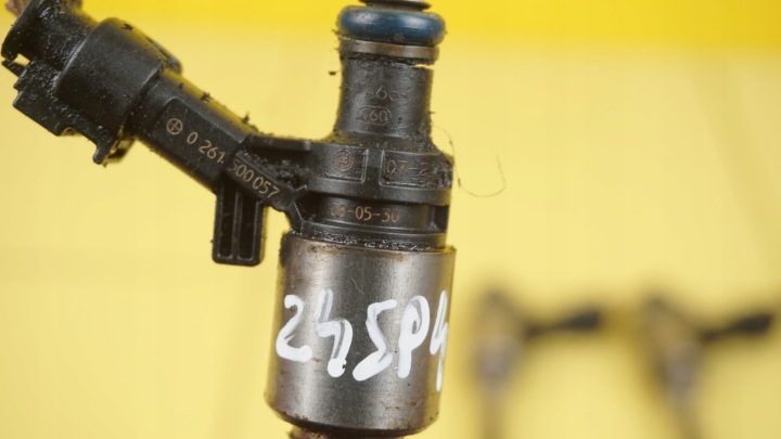 AUDI A4 B8 EXEO A5 1.8 TFSI 10 г. 160 л.с. CDH форсунка 06H906036F, фото 3