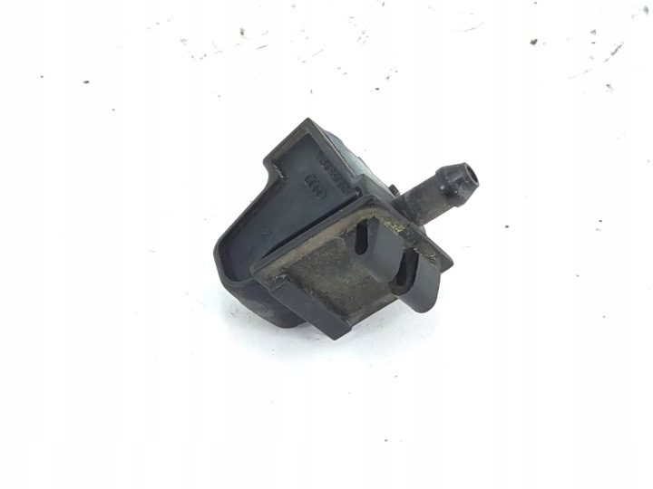 Audi A4 B5 рестайлинг форсунка омывателя левая 8D0955987A, фото 3