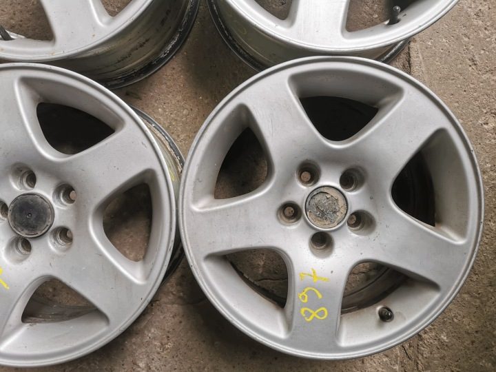 4× Литой диск OE 7.0" x 15" 5x100 ET 35, фото 2