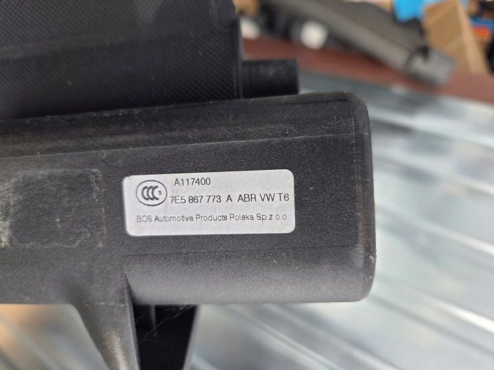 VW T5 рестайлинг T6 Multivan шторка багажника задняя 7E5867773A, фото 2