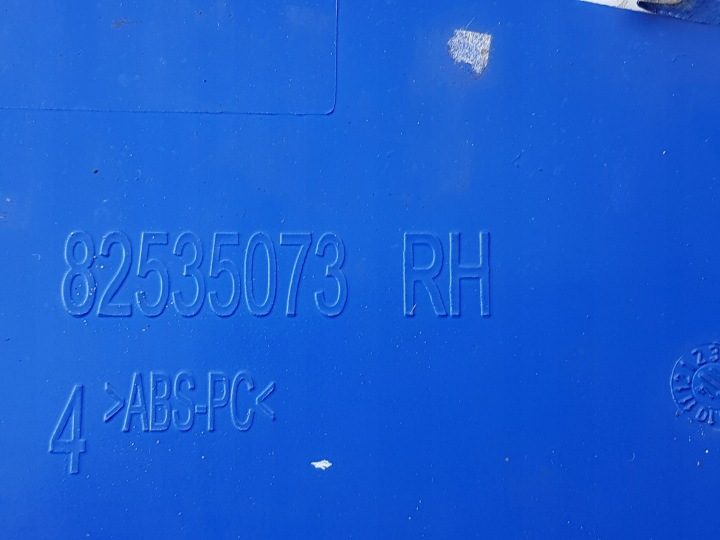 УГОЛ ОБТЕКАТЕЛЬ КАБИНЫ ПРАВЫЙ СИНИЙ DAF LF EURO 6 82535073, фото 3