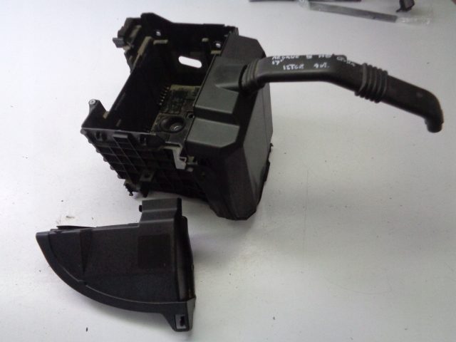 Крышка аккумулятора Renault OE 244280249R 237065517R, фото 1