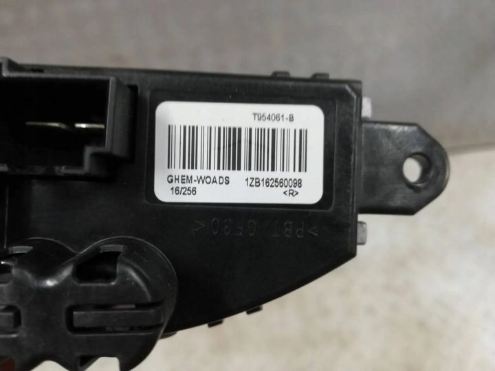 РЕЗИСТОР ПЕЧКИ ВОЗДУХА KADJAR T954061-B, фото 3