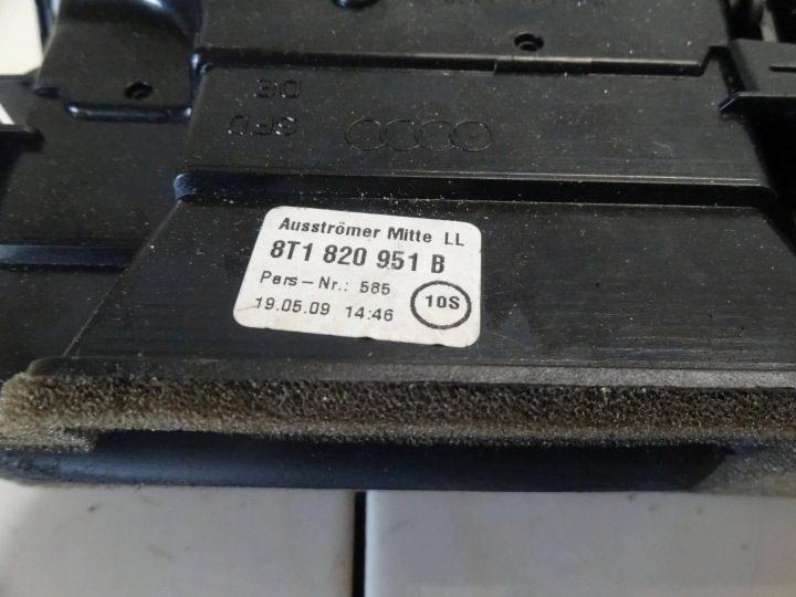 AUDI A4 B8 2009 РЕШЕТКИ ОБДУВА ПАНЕЛИ КОНСОЛИ 8T1820902B 8T1820951B, фото 5