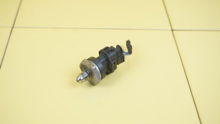 FIESTA 1.0 ECOBOOST 14 г. 125 л.с. M1JE датчик давления топлива 0261545039, фото 1