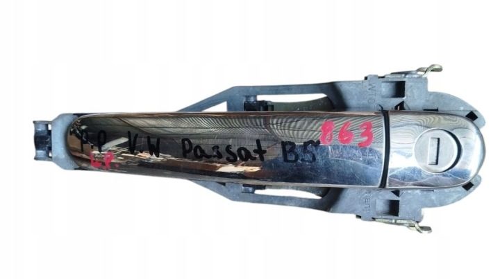 R/23 VW PASSAT B5 РЕСТАЙЛИНГ РУЧКА наружная Правая / Левая Передняя 3B0837885/886, фото 1