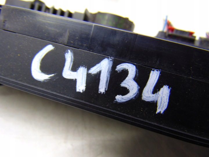 ПАНЕЛЬ УПРАВЛЕНИЯ КОНДИЦИОНЕРА ОБДУВА 8T2820043AF AUDI A4 B8 AUDI A5 8T, фото 5