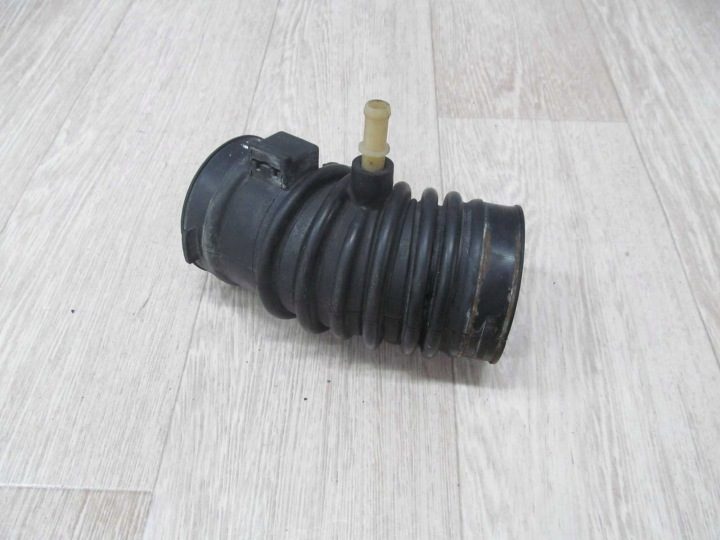 Mazda OE L813132211 шланг воздуха, фото 2