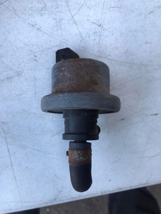 КЛАПАН ТОПЛИВА AUDI 80 B4 / 100 / 90 2.3 NG 0349026283E, фото 1