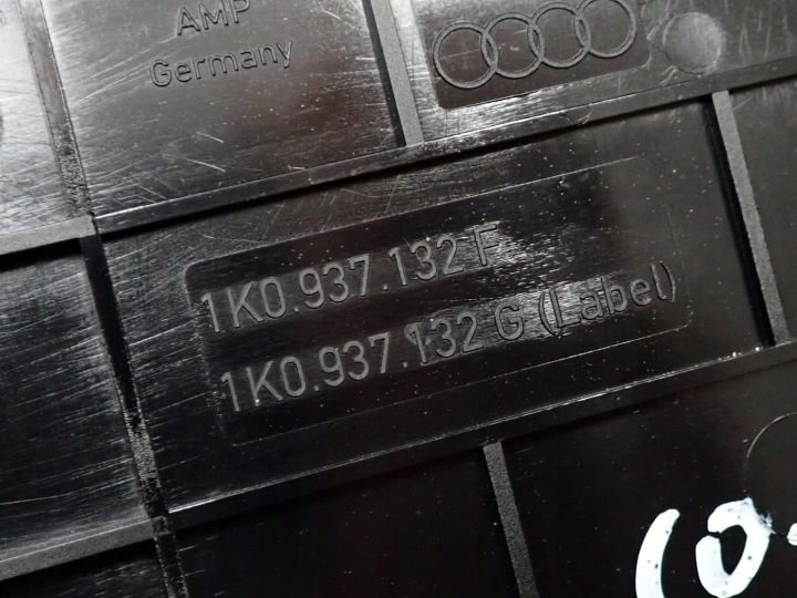 КРЫШКА ЗАЩИТА ПРЕДОХРАНИТЕЛЕЙ 1K0937132F 1K0937132G VW GOLF V VI PLUS + 10 г., фото 4