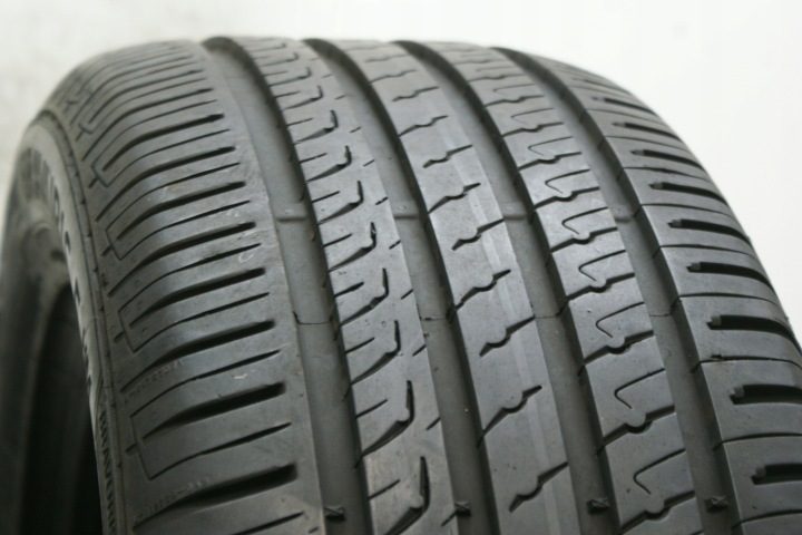 Шина летняя Barum Bravuris 5HM 235/55R17 103 В защита диска, усилитель (XL), фото 1