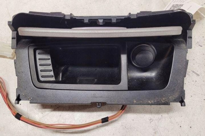 Пепельница BMW 1 (E87) 92875 2.0L дизель 100 кВт 2008, фото 2
