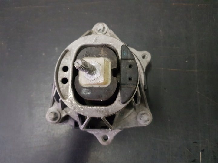 Подушка двигателя левая BMW F20 F21 F22 F23 F31 F30 F32 F36 1.5i 6859407, фото 1