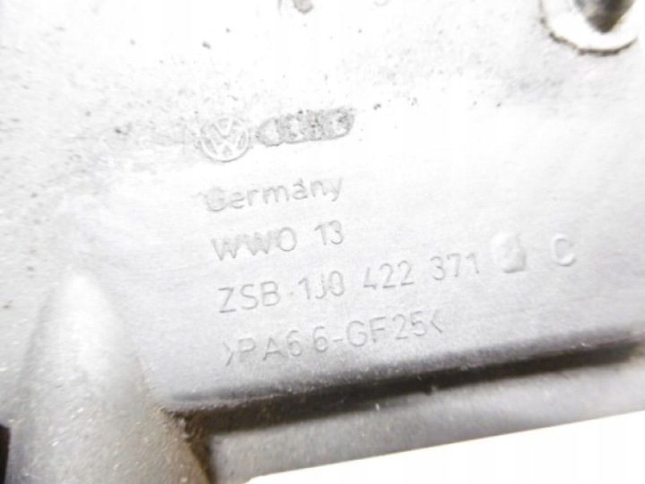 Seat Toledo II бачок 2,3 V5 1J0422371C, фото 3