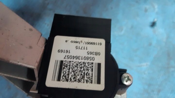 Iveco Daily IV замок зажигания рулевая колонка 05801364057, фото 3