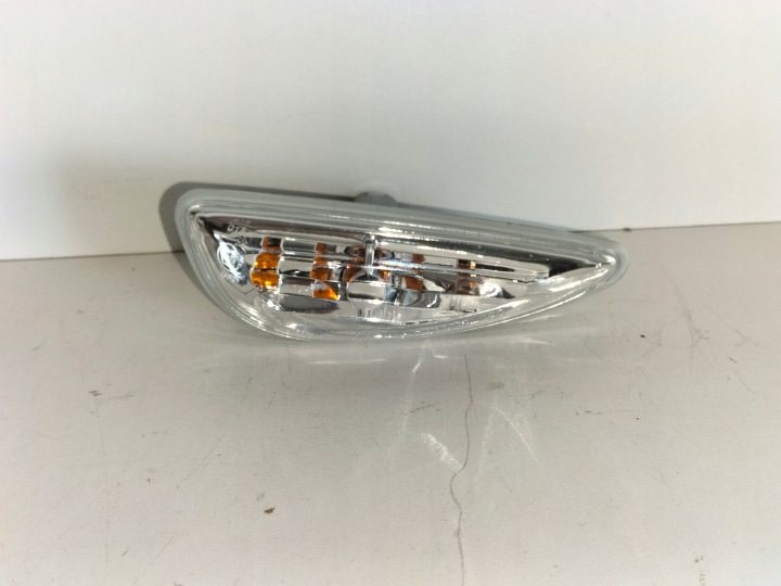 Поворотник повторитель поворота крыла правый HYUNDAI IX35 09-, фото 1