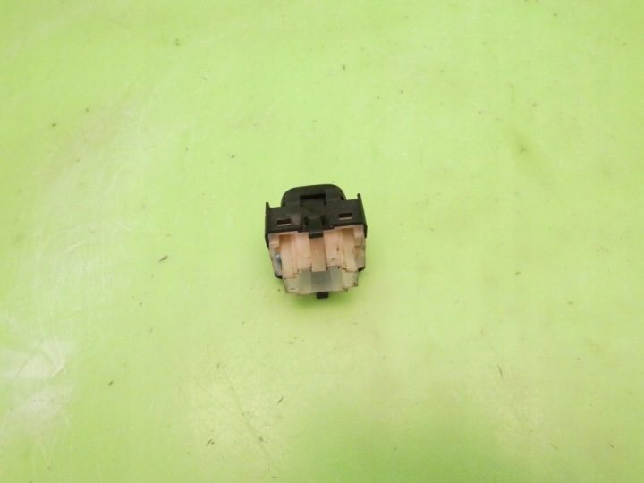 КНОПКА СТЕКЛОПОДЪЕМНИКА СТОРОНА ПРАВАЯ VW GOLF IV КАБРИОЛЕТ 1E0959855A, фото 4