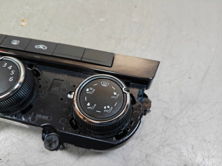 Блок управления климатом 5E0820047M Skoda Octavia III, фото 5