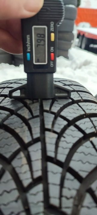 Колеса Зимние Литые диски Ориг. VW UP Goodyear 165/65/15 4x7,9mm Идеальные, фото 12
