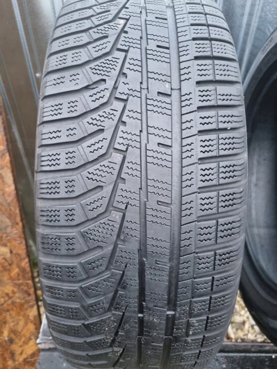 HANKOOK Z215/55 R17 I'CEPT EVO2 W320 98V XL SEAL, фото 1