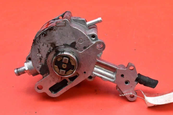 НАСОС ВАКУУМНЫЙ 038145209Q VW BORA 1.9 TDI 130 Л.С. 98-05, фото 1