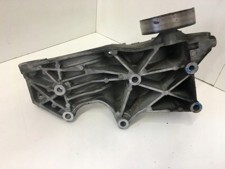 КРОНШТЕЙН ГЕНЕРАТОРА AUDI A4 B6 2.0 FSI 06B903143L, фото 8