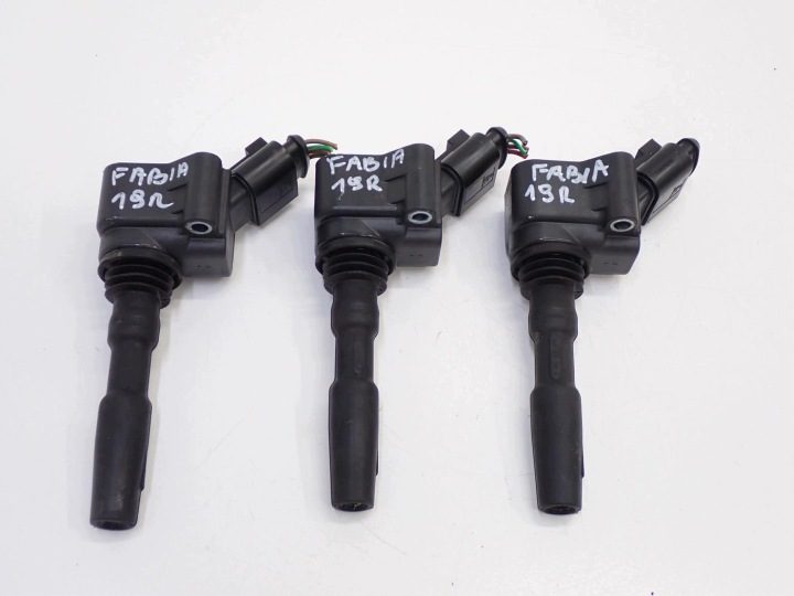 КАТУШКА ЗАЖИГАНИЯ 04E905110K SKODA FABIA III 6V 1.0 MPI CHY 19 г., фото 1