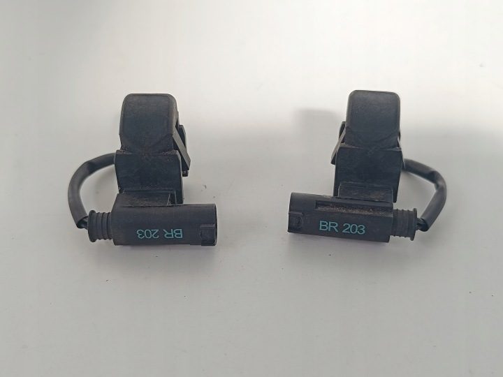 2× Форсунка омывателя стекла передняя Mercedes W203 W209 W211 W219 A2118601147, фото 1