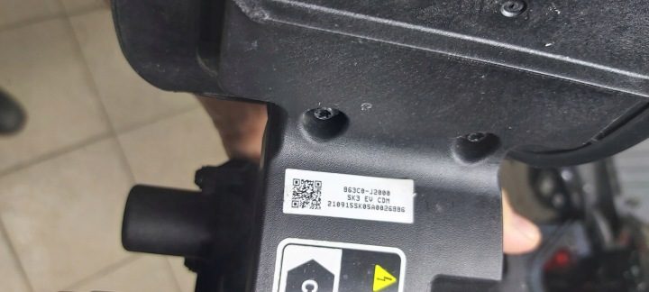 Лючок разъем зарядки Kia E-Soul EV II 2 19- 863C0-J2000, фото 12