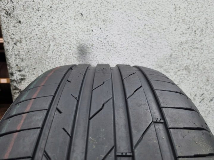 Шина летняя Hankook Ventus Evo K137 245/40R19 98 Y усилитель (XL), фото 2