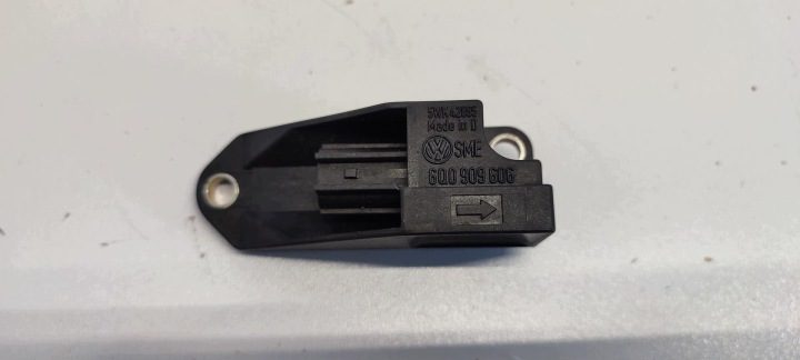 GOLF 4 CZUJINK УДАРА 6Q0909606, фото 2