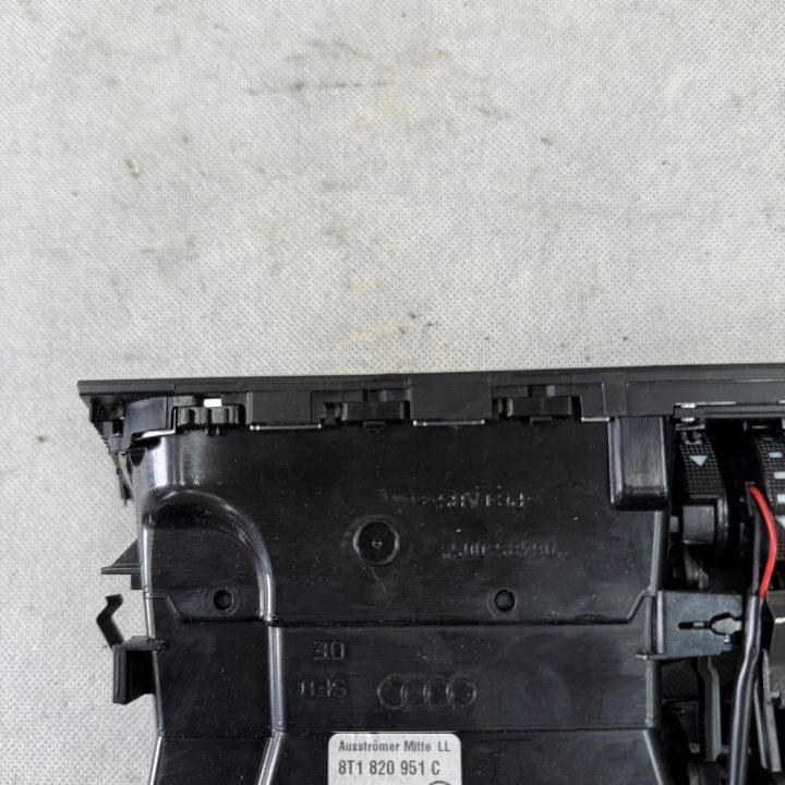 ДЕФЛЕКТОР ОБДУВА СРЕДНИЙ AUDI A4 B8 8T1820951C, фото 5
