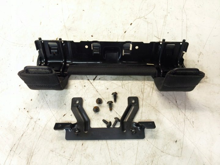 КРЕПЛЕНИЕ ISOFIX ДЕТСКОГО КРЕСЛА ПЕРЕДНЕЕ AUDI Q3 8U Q5 8R 8R0881558, фото 2