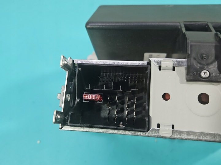 МАГНИТОЛА ШТАТНАЯ SKODA RAPID 5J0035152C, фото 9