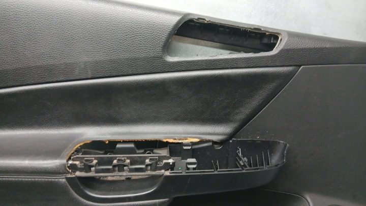 ОБШИВКА ДВЕРИ ЛЕВАЯ ПЕРЕДНЯЯ VW PASSAT B6 2.0TDI 05-10R СЕДАН, фото 2