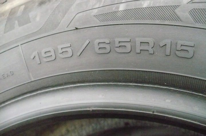 Шина зимняя Goodyear UltraGrip 9+ 195/65R15 95 H сцепление на снегу (3PMSF), усилитель (XL), фото 2