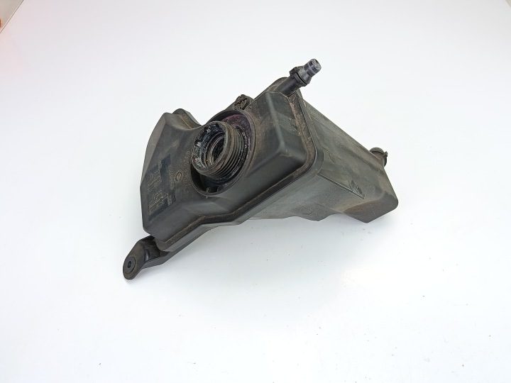 Бачок воды BMW E90 E91 E92 E87 E81 N47 M47 2.0D 3.0d N57 M57, фото 2