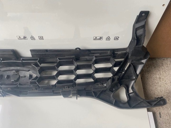 Решетка Ford Mondem Mk4 рестайлинг ST-Line Titanum Радар, фото 8