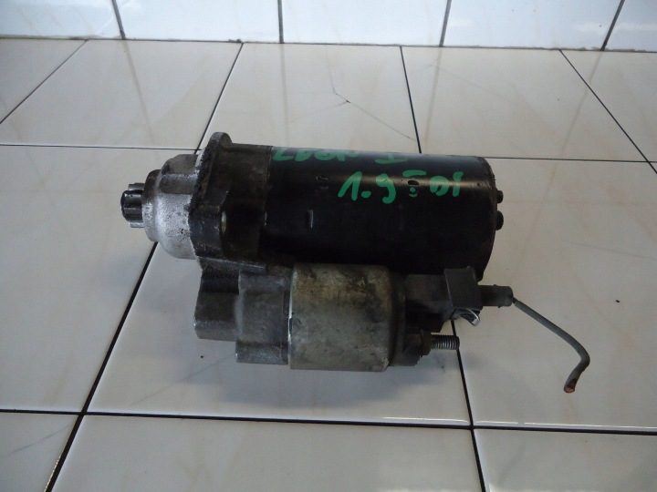 Audi A3 8L 1.9 TDI стартер 02A911023R, фото 1