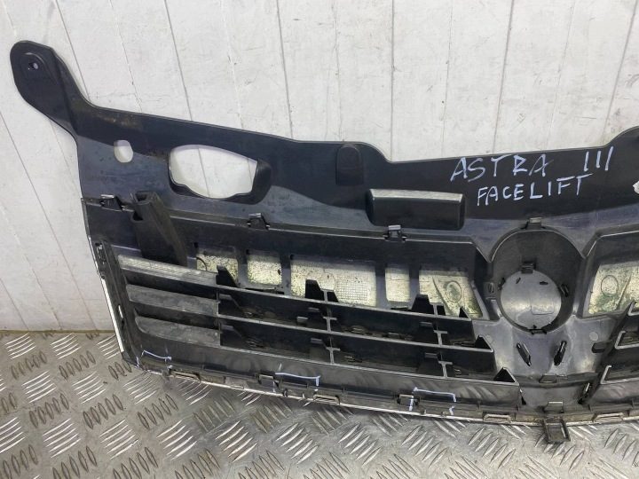 РЕШЕТКА РАДИАТОРА OPEL ASTRA III H РЕСТАЙЛИНГ 13225788 13225789, фото 9