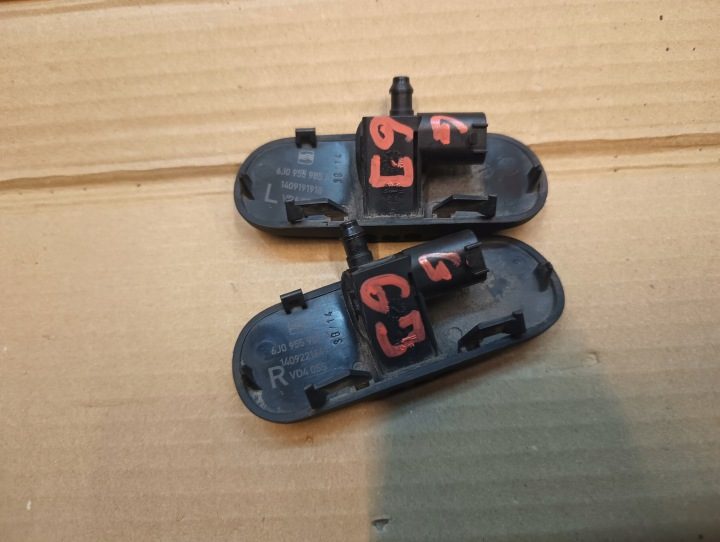 С подогревом форсунка омывателя VW Skoda Audi Seat 6J0955985A 6J0955986A, фото 5