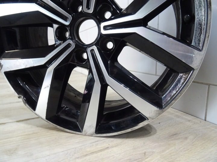 Литой диск Volkswagen OE PASSAT 7.0" x 17" 5x112 ET 42, фото 4