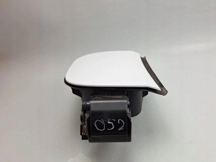 Лючок топливного бака Citroen C3 Aircross II 13461779 29507063 1.2L 96 квт, фото 10