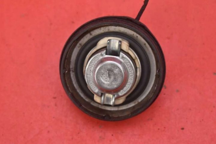 Крышка горловины бензобака A2204700705 Mercedes CLS C219 W219 04-08, фото 2