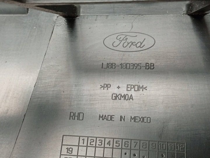 2024 Ford Mustang Mach-E Крышка салонного фильтра LJ8B18D395BB, фото 4