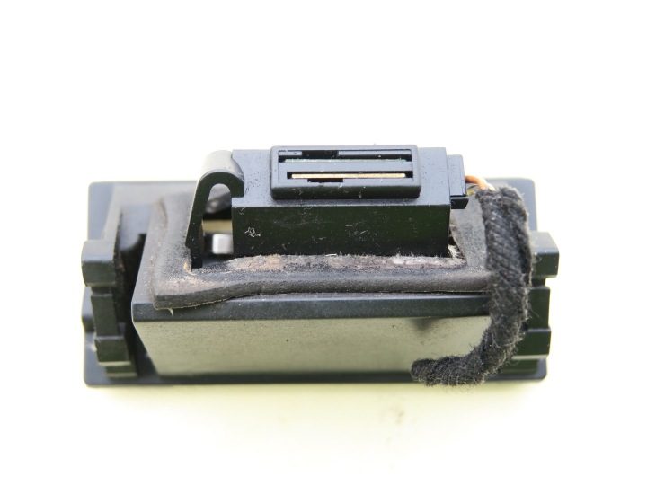 ФОНАРЬ НОМЕРНОГО ЗНАКА AUDI A3 S3 8L РЕСТАЙЛИНГ 01-03 A4 S4 B5 УНИВЕРСАЛ 99-01, фото 4