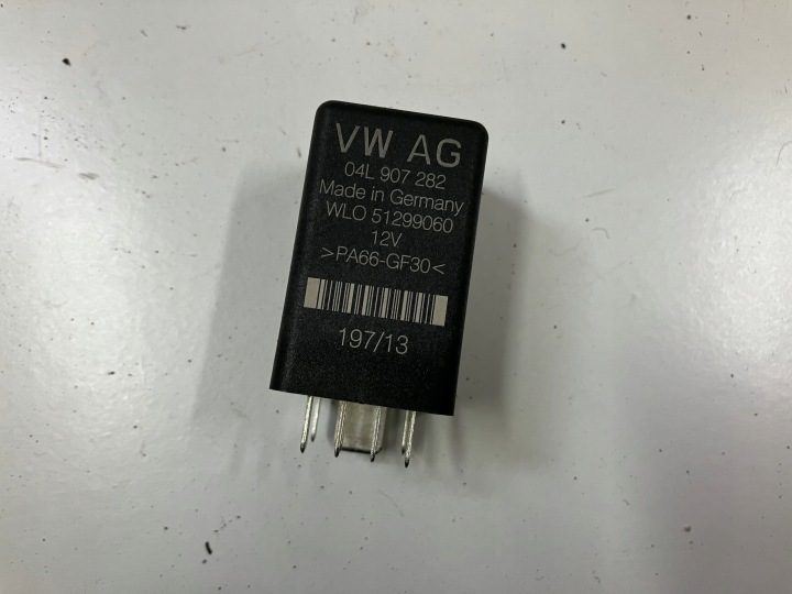 Реле 511 свечей накаливания 1.6 TDI Seat Leon 3 III 04L907282, фото 2