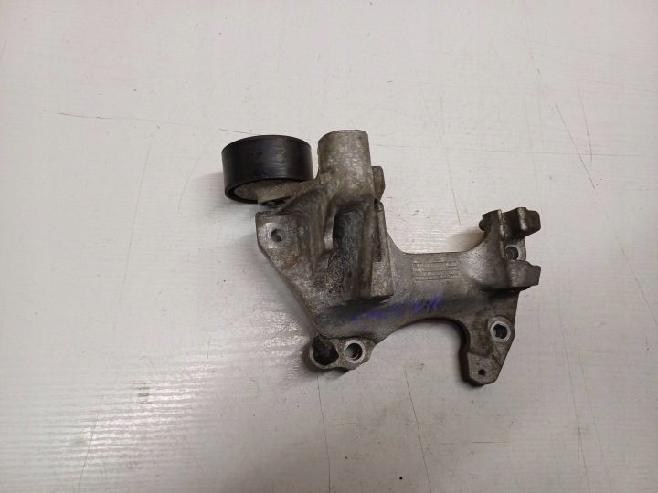 КРОНШТЕЙН ОСНОВАНИЕ ГЕНЕРАТОРА RENAULT MEGANE IV 1.2 TCE 117104394R, фото 2