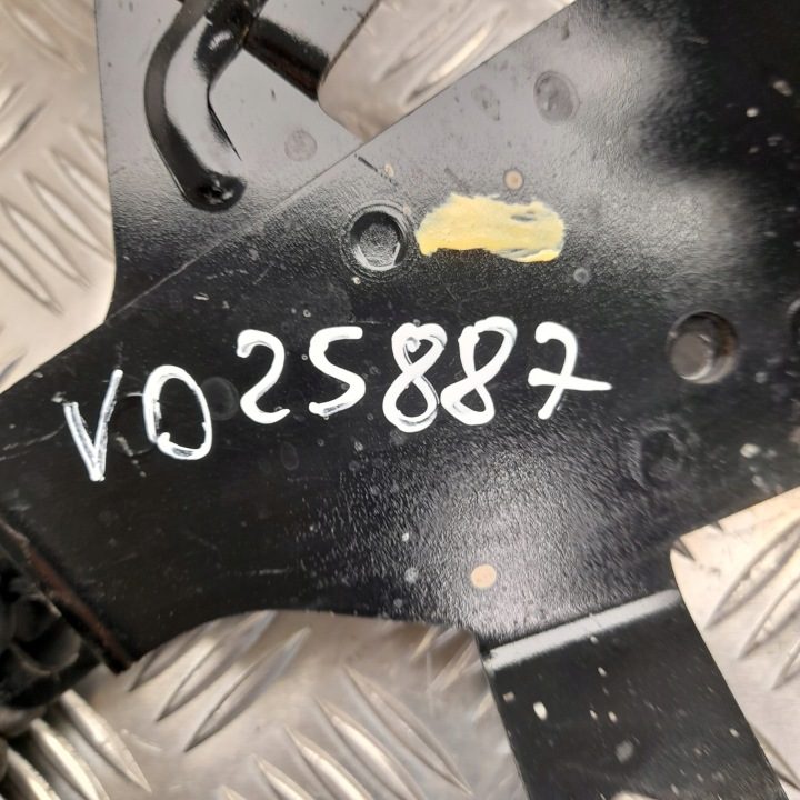 Скоба Renault Twingo Z.E 2021 926127499R, фото 3