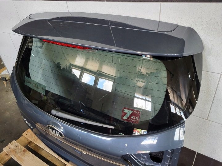 KIA Carens IV крышка багажника спойлер стекло дворник логотип цвет KU9, фото 5